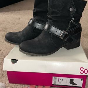 So boots. Worn once